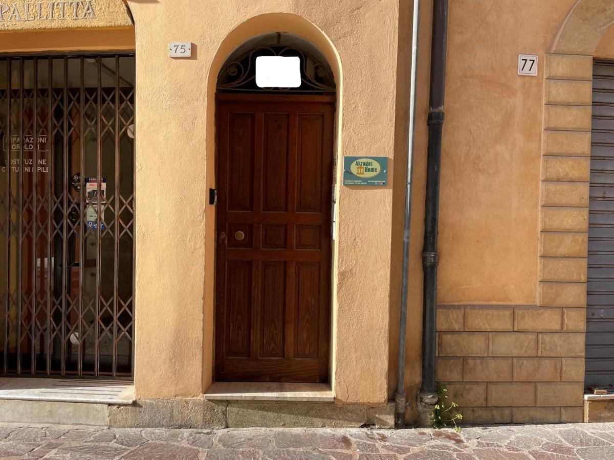 2 Apartments - Akragas Home 1 & 2 On Via Atenea City Center With View Agrigento Dış mekan fotoğraf