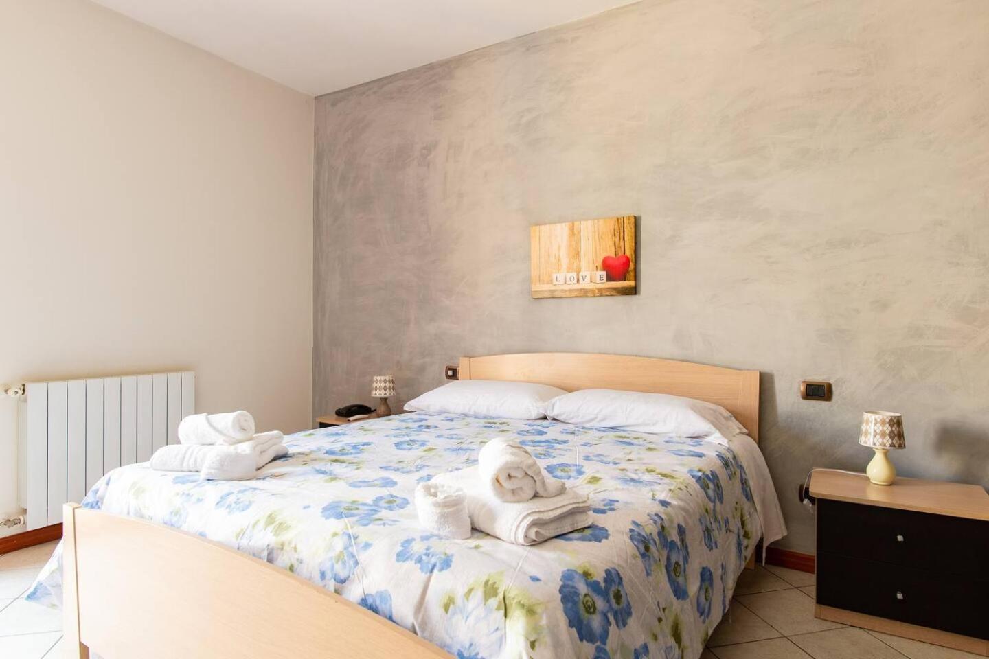 2 Apartments - Akragas Home 1 & 2 On Via Atenea City Center With View Agrigento Dış mekan fotoğraf
