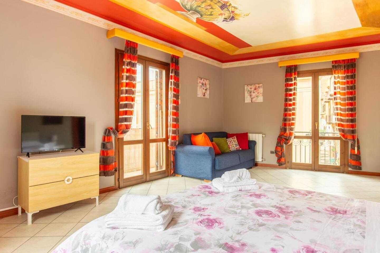 2 Apartments - Akragas Home 1 & 2 On Via Atenea City Center With View Agrigento Dış mekan fotoğraf