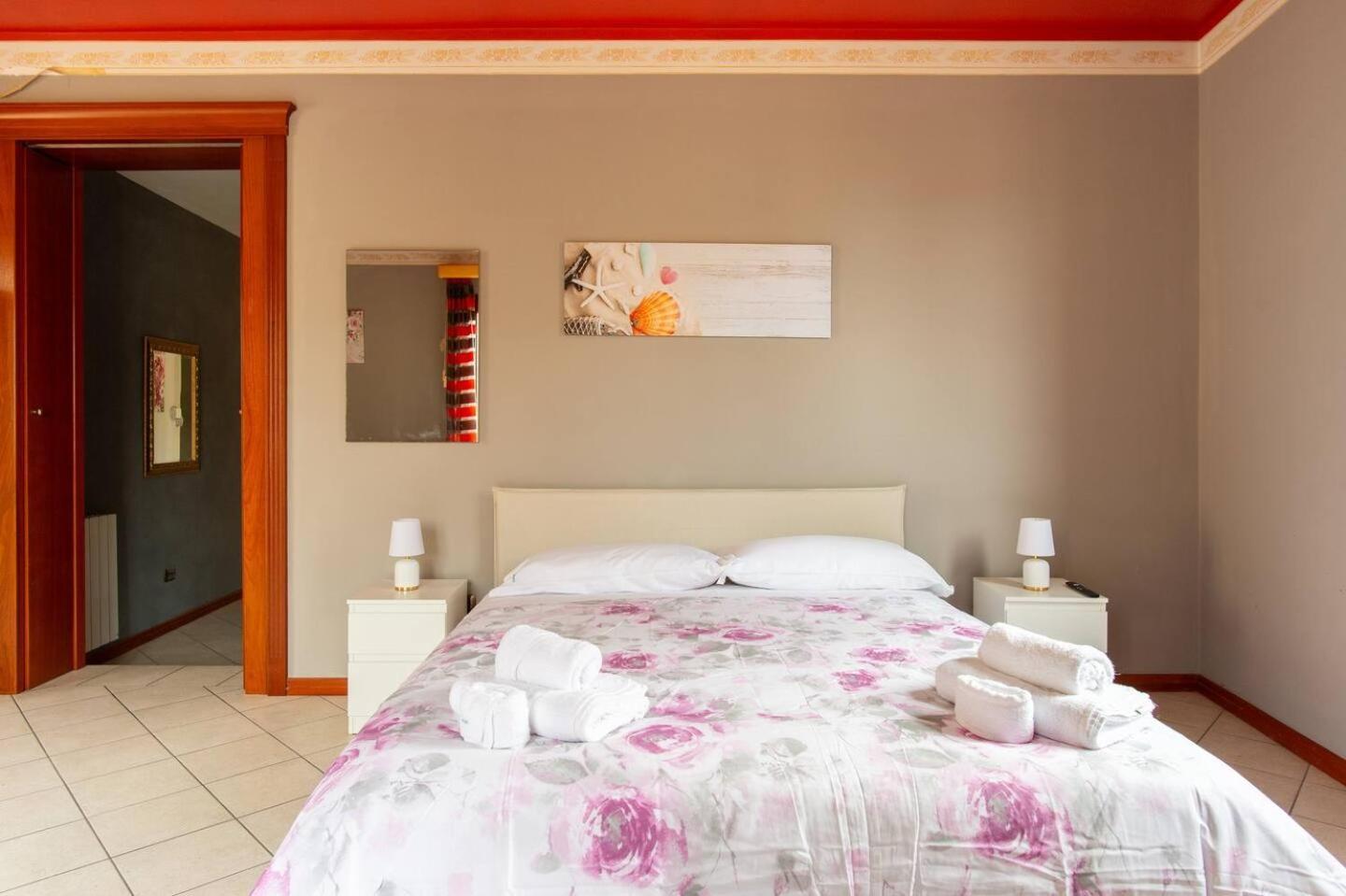 2 Apartments - Akragas Home 1 & 2 On Via Atenea City Center With View Agrigento Dış mekan fotoğraf