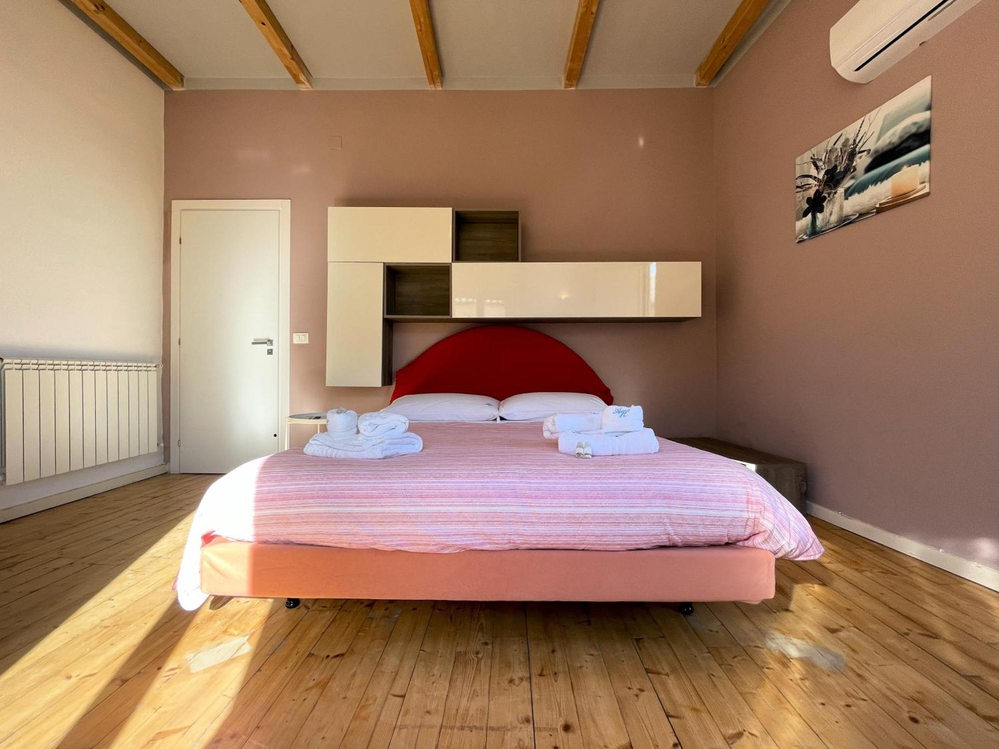 2 Apartments - Akragas Home 1 & 2 On Via Atenea City Center With View Agrigento Dış mekan fotoğraf