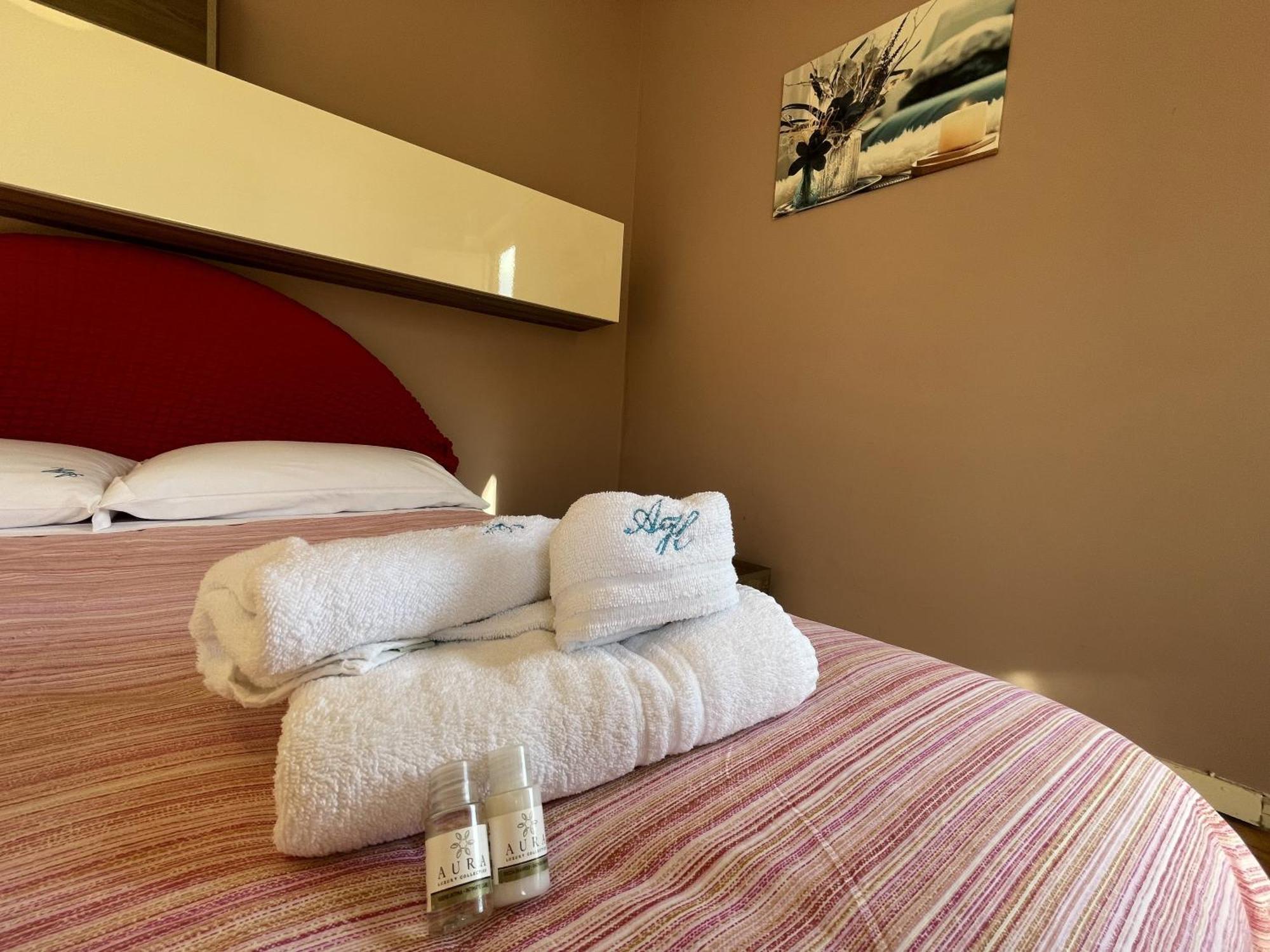 2 Apartments - Akragas Home 1 & 2 On Via Atenea City Center With View Agrigento Dış mekan fotoğraf