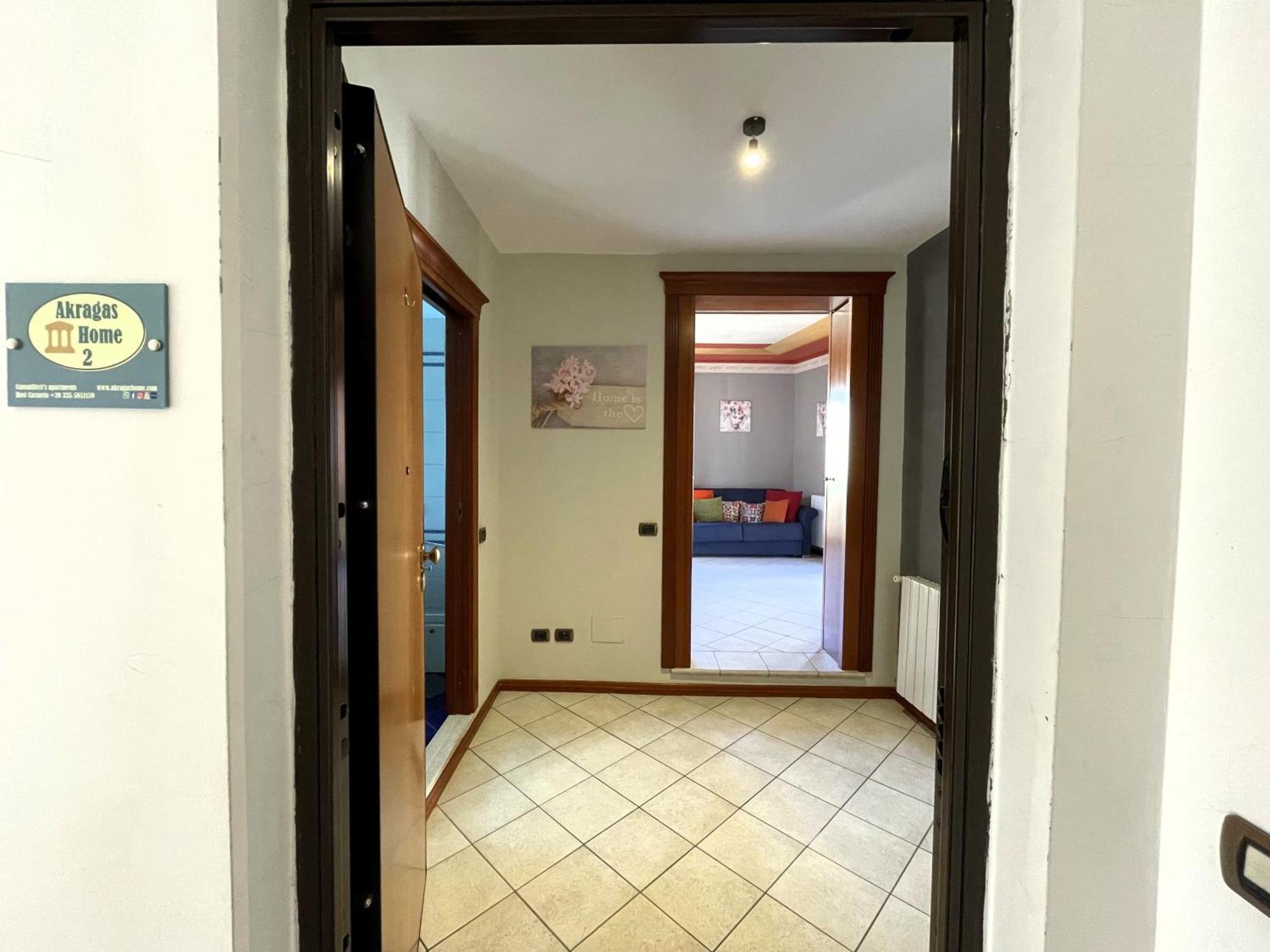 2 Apartments - Akragas Home 1 & 2 On Via Atenea City Center With View Agrigento Dış mekan fotoğraf